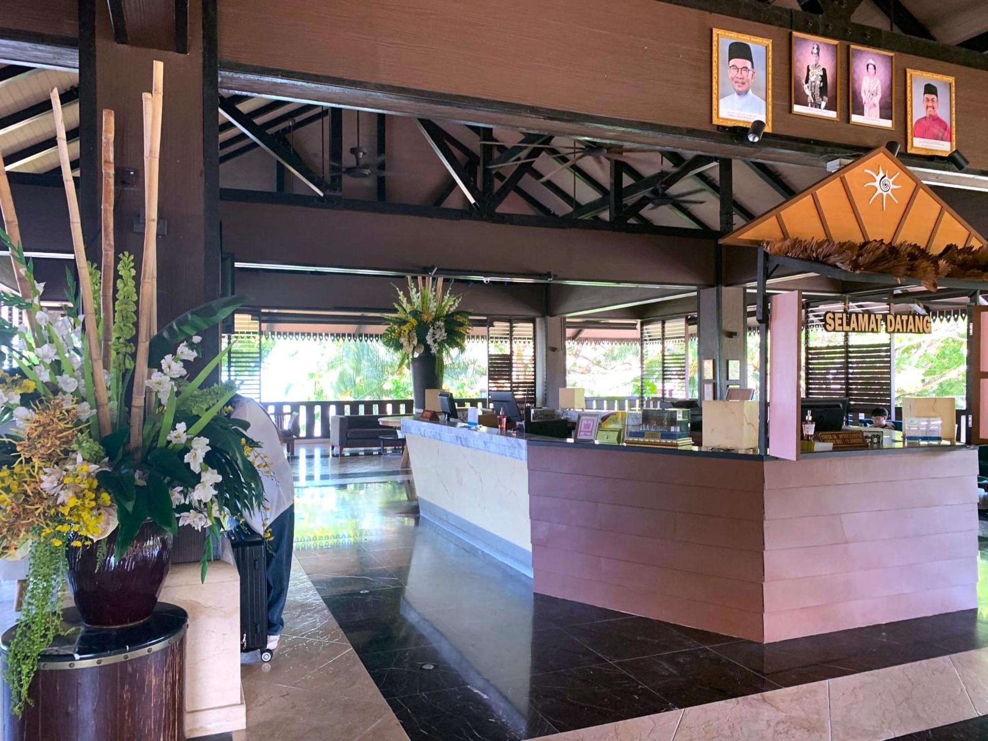 Ombak Villa Langkawi Пантай Ченанг Екстериор снимка
