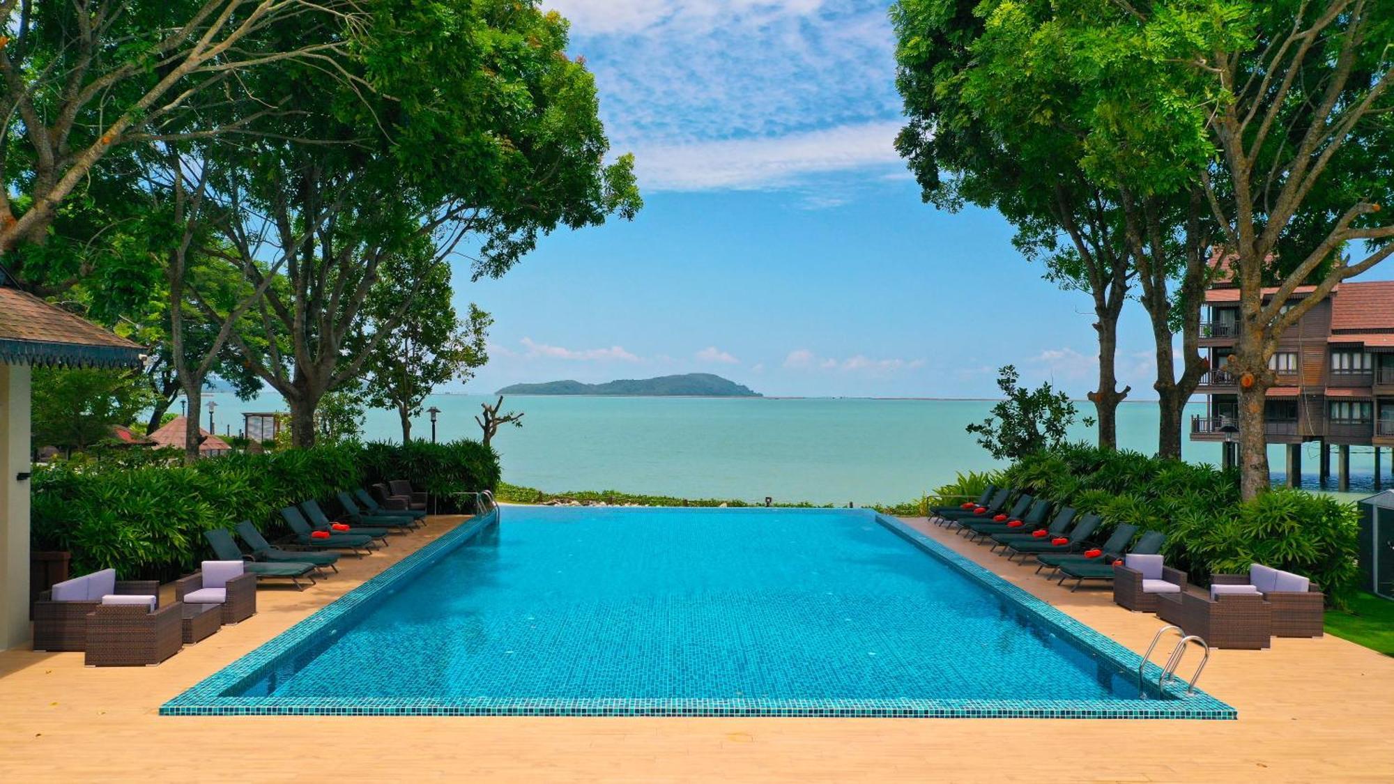 Ombak Villa Langkawi Пантай Ченанг Екстериор снимка