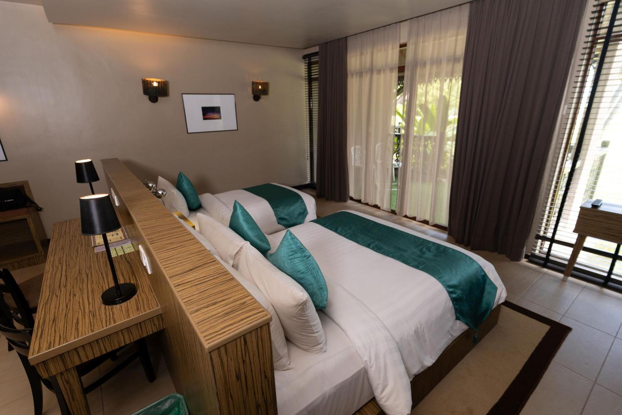 Ombak Villa Langkawi Пантай Ченанг Екстериор снимка