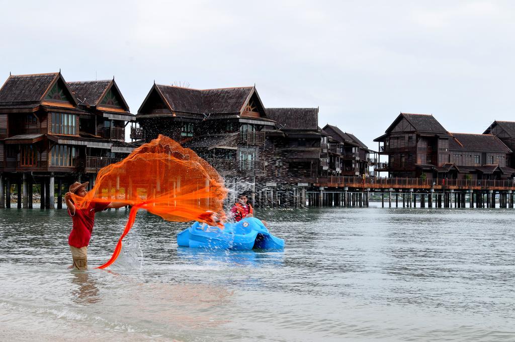 Ombak Villa Langkawi Пантай Ченанг Екстериор снимка