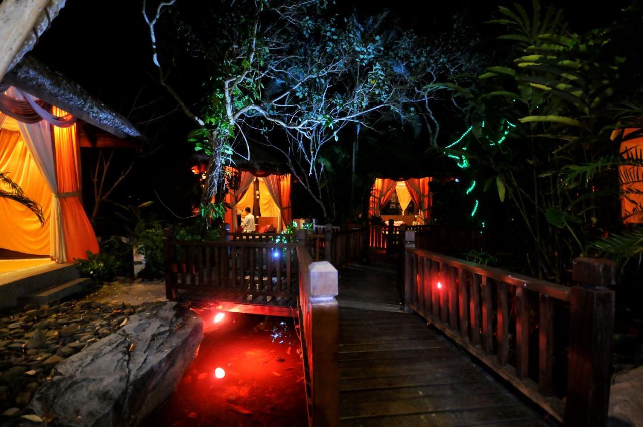 Ombak Villa Langkawi Пантай Ченанг Екстериор снимка